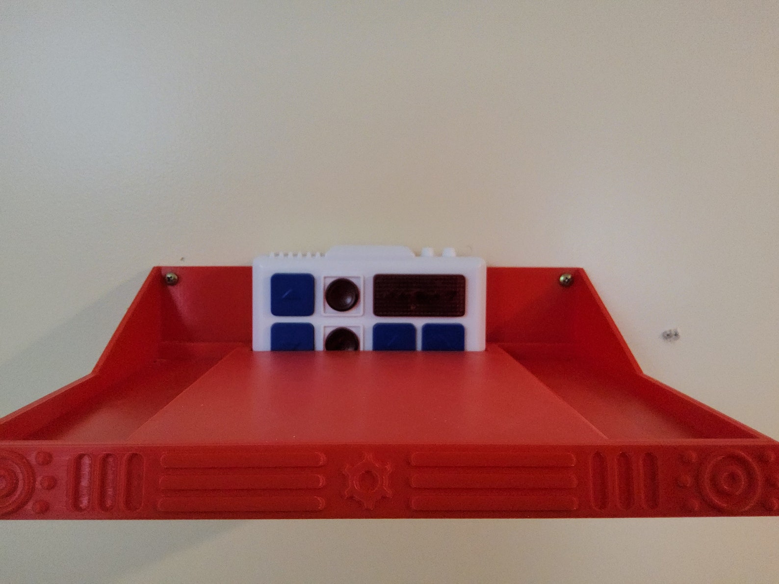 SWGE 3D Printed Droid Toy Wall Stand 6