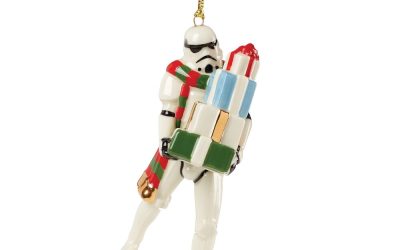 New Star Wars Lenox Imperial Stormtrooper (Holding Presents) Christmas Ornament available!