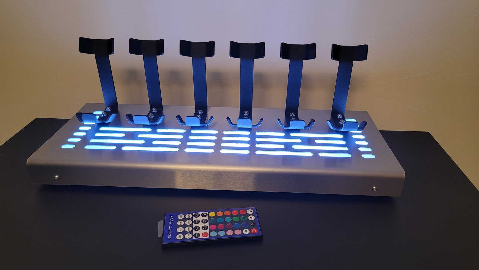 SW 6 Lightsaber Vertical Display Stand with LED Lights Stainless Cover 2