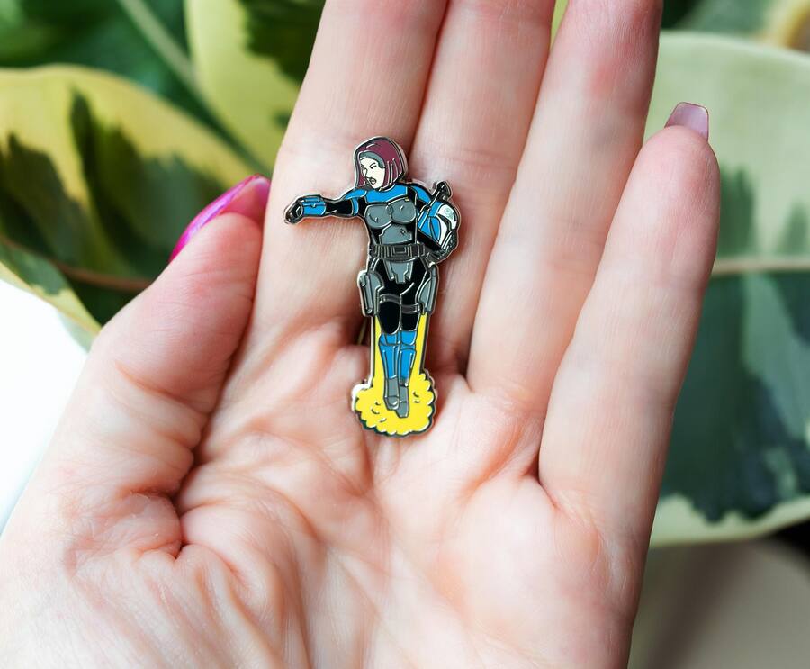 SWTCW Bo-Katan Limited Edition Enamel Pin 3