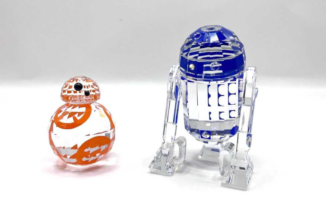 New The Force Awakens R2-D2 and BB-8 Crystal Figurines Set available now!