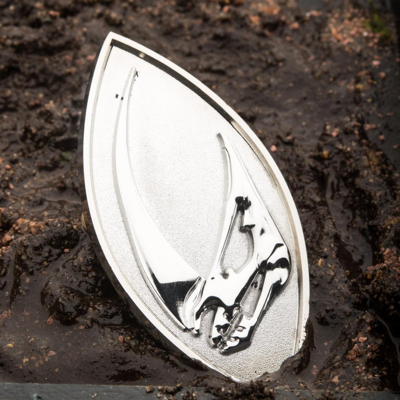 TM Mudhorn Metal Magnet Pin 2