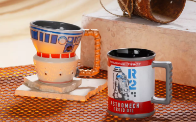 New Star Wars Galaxy's Edge R2-D2 and R5-D4 Sculpted Mug available now!