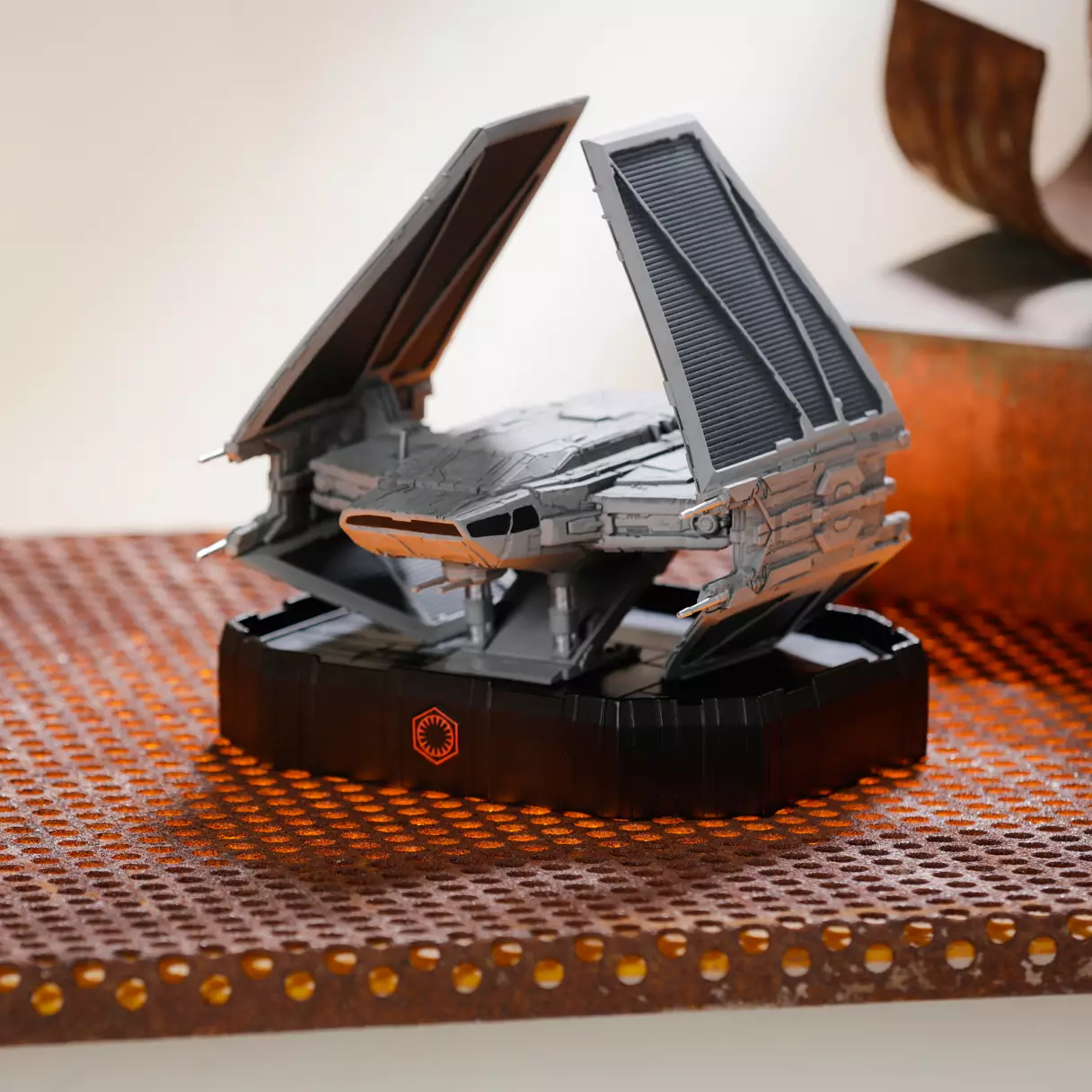 SWGE TIE Echelon Vehicle Figure (with Light Effect) 4