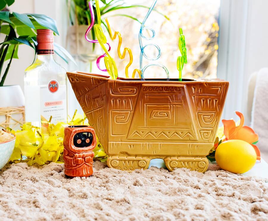 SW Sandcrawler Punch Bowl Set With Jawa Mini Muglet 4