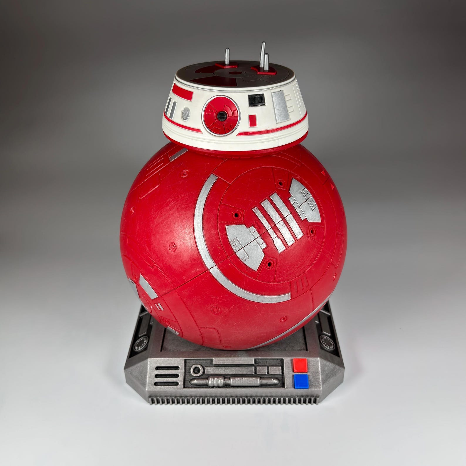 SWGE BB Unit Droid Toy Display Stand 1