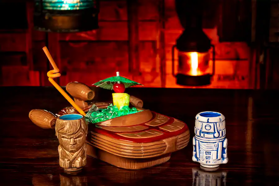 ANH Landspeeder Punch Bowl with Luke and R2-D2 Mini Muglets Set 2