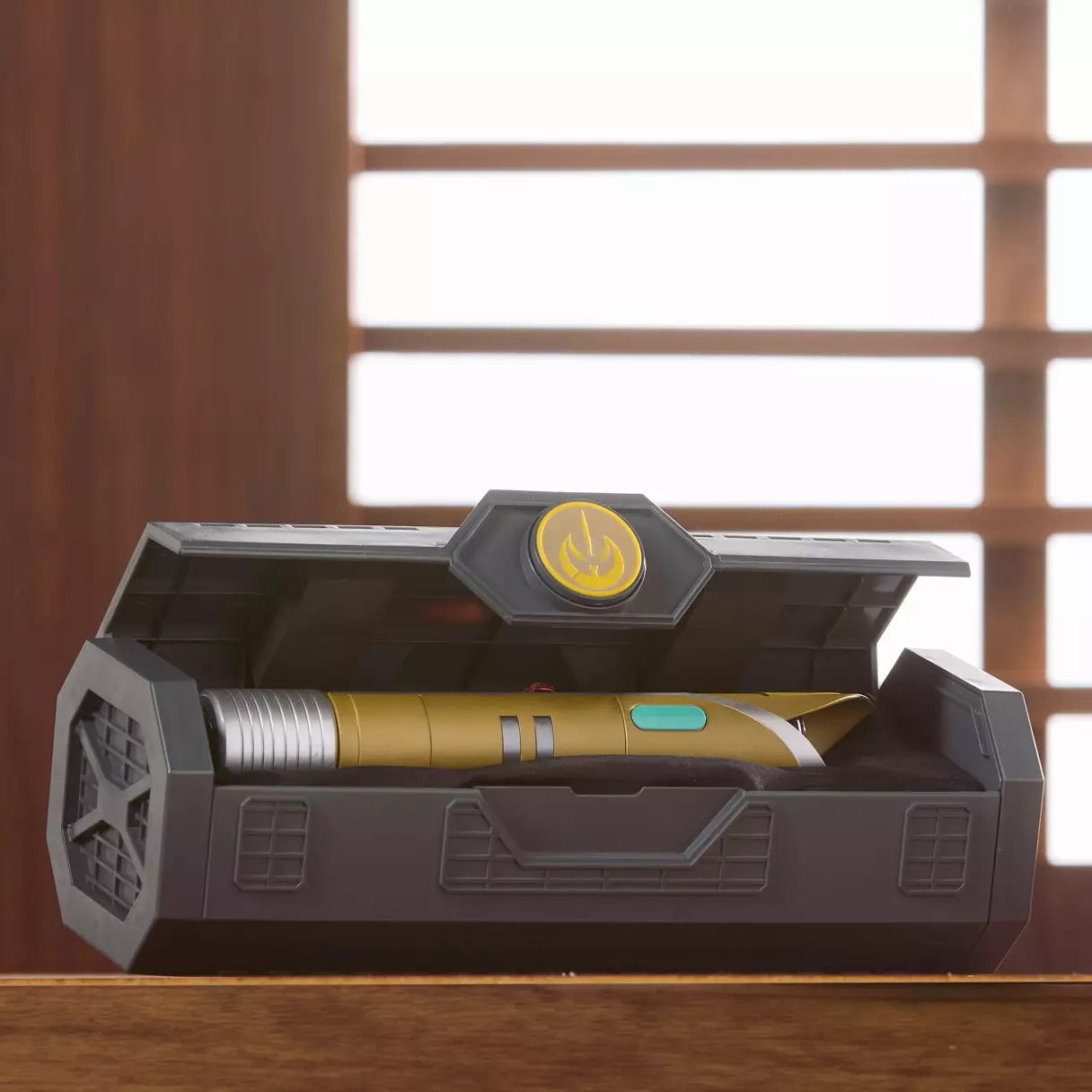 SWTCW Jedi Temple Guard Legacy Lightsaber Hilt 1